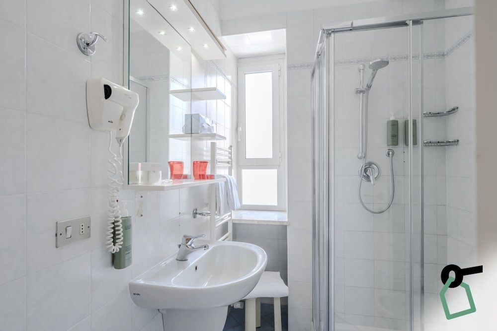 Hotiday Room Collection - Alassio Centro Superior Quadruple Room 11