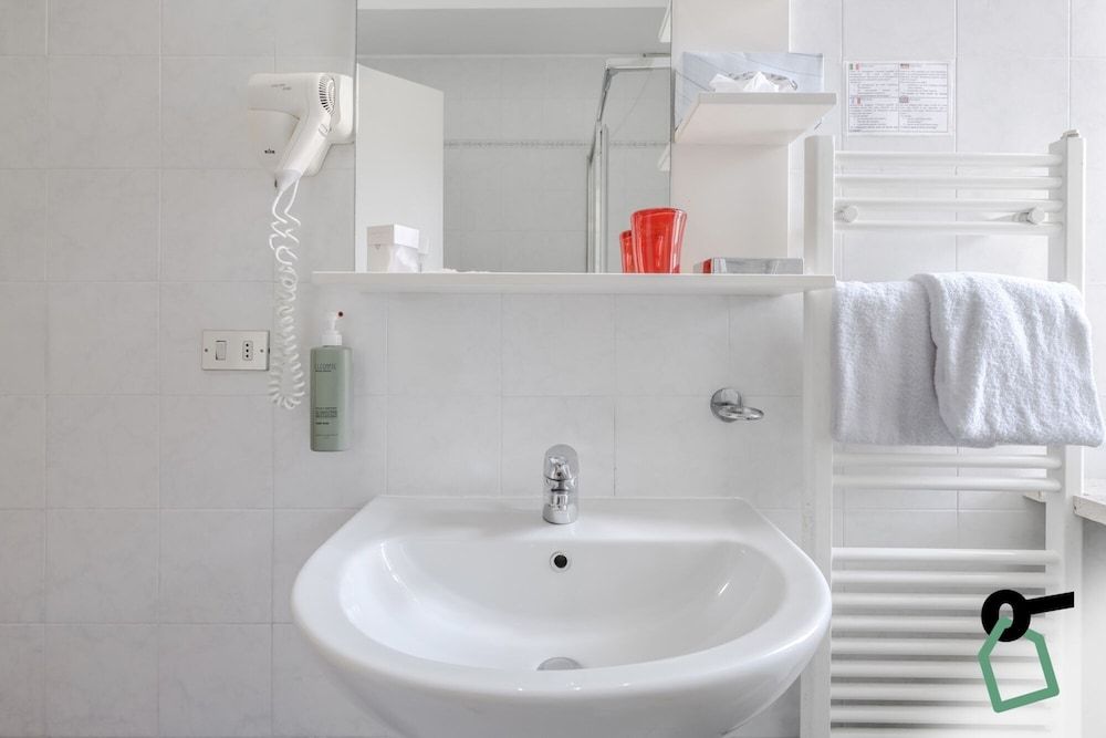 Hotiday Room Collection - Alassio Centro Superior Quadruple Room 10