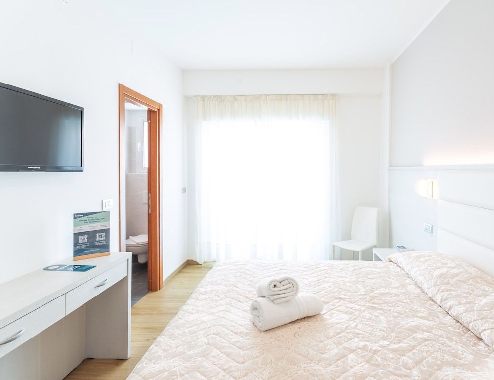 Double Room, Balcony