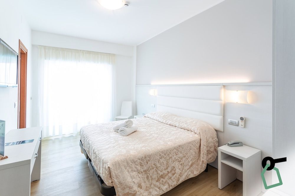 Double Room, Balcony