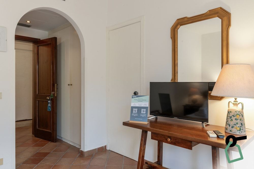 Hotiday Taormina Mare Double Room, Balcony 11