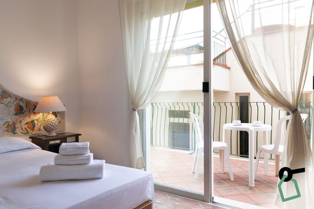 Hotiday Taormina Mare Double Room, Balcony 10