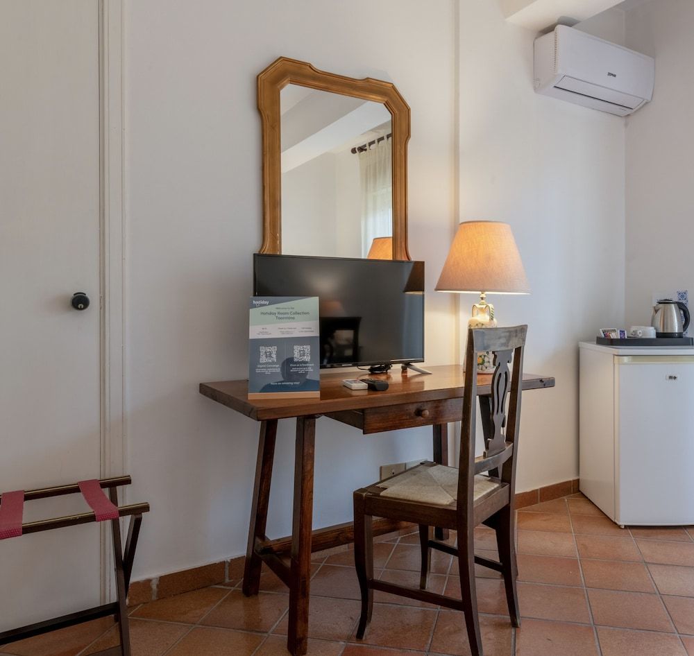 Hotiday Taormina Mare Double Room, Balcony 12