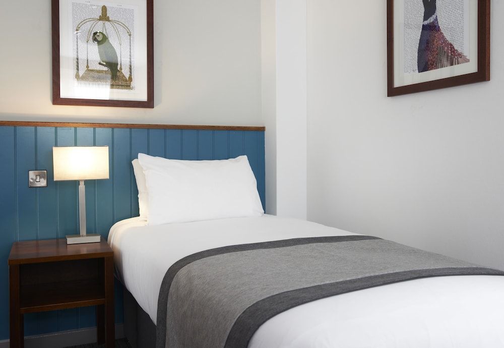 Highwayman Hotel Single Room