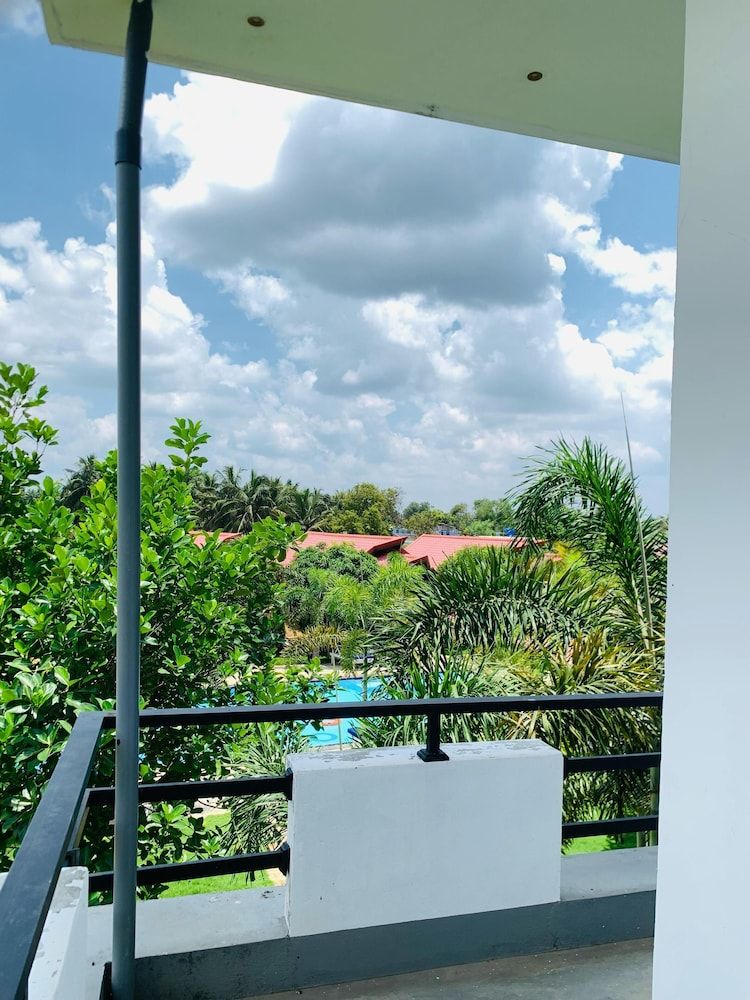 Anukama Resort Standard Triple Room 4