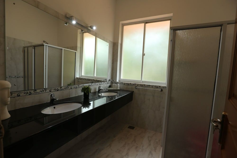 428/89 Luxury Villa 3