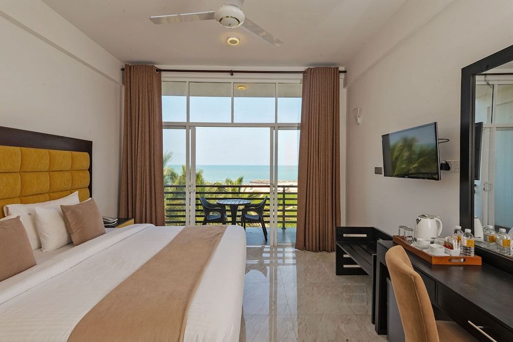 Beverly Beach - Negambo Deluxe Room, 1 Double Bed, Non Smoking, Sea View 5