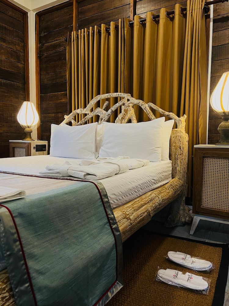 Sigiri Vananthara Deluxe Double Room 9