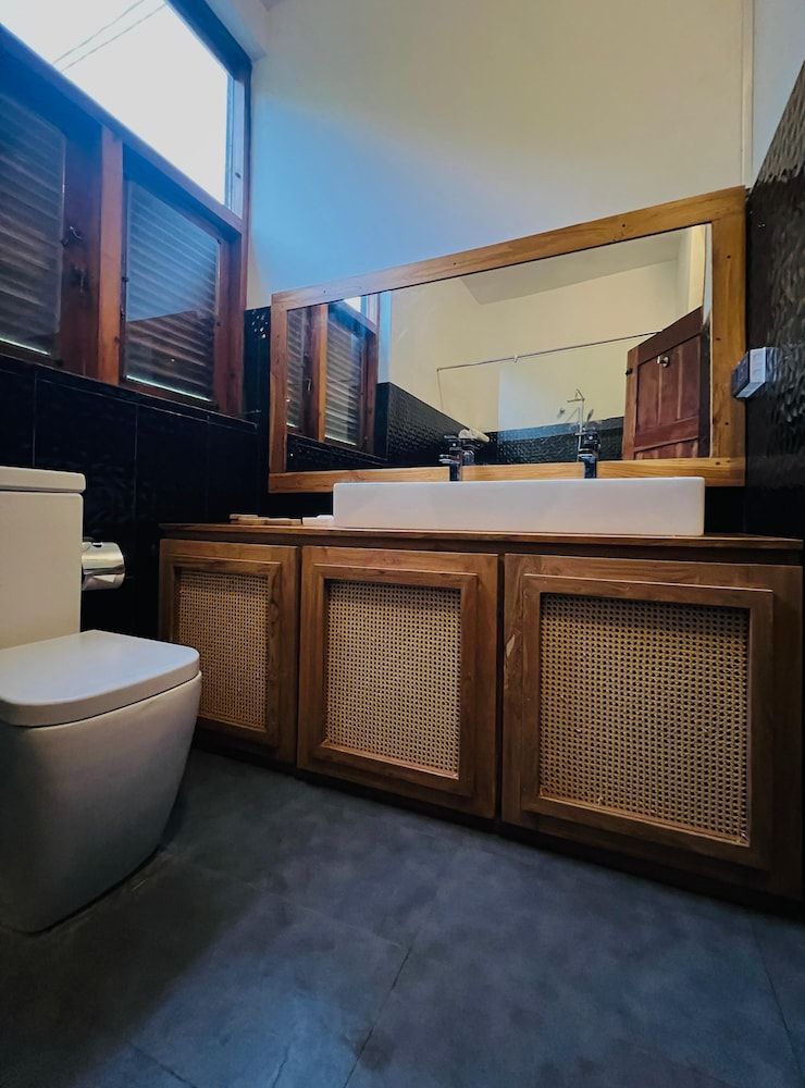 Sigiri Vananthara Deluxe Double Room 22