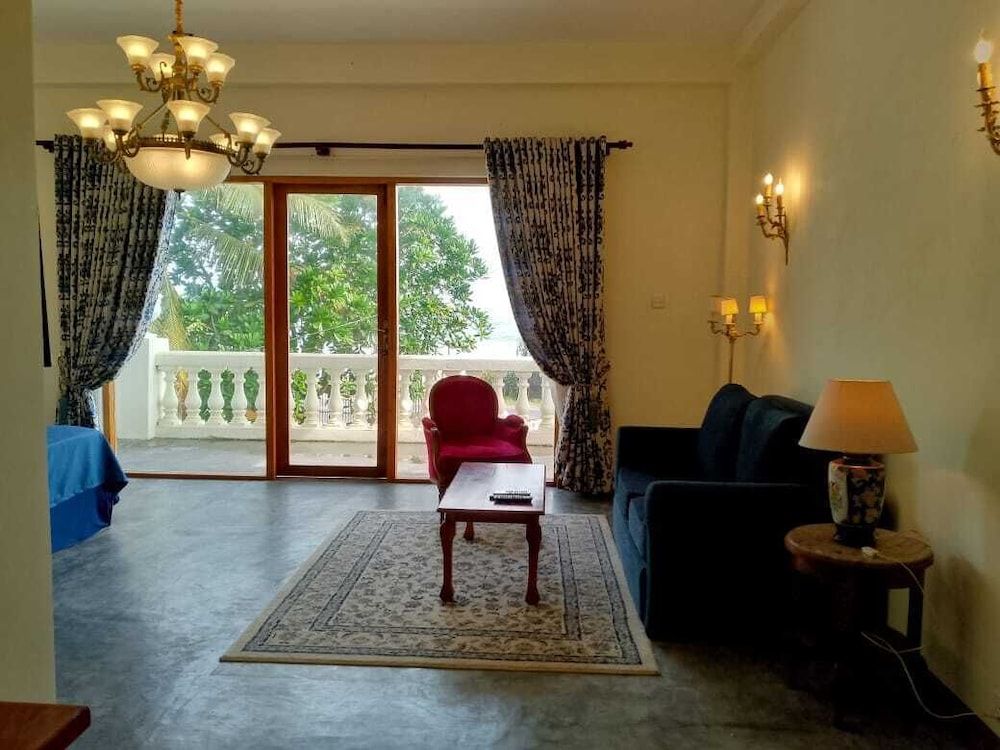 Samsara Elite Double Room, 1 King Bed, Sea View 10