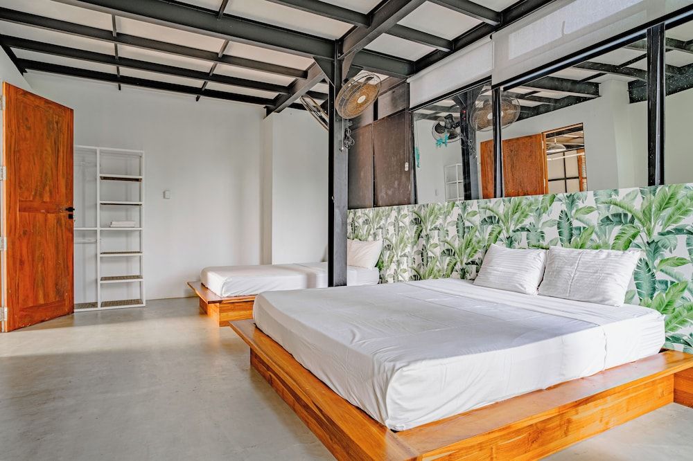 Colive Ahangama Standard Triple Room, Garden View