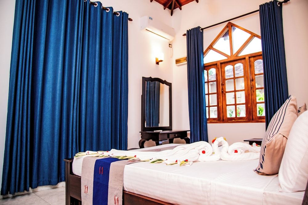 Suite, Garden View