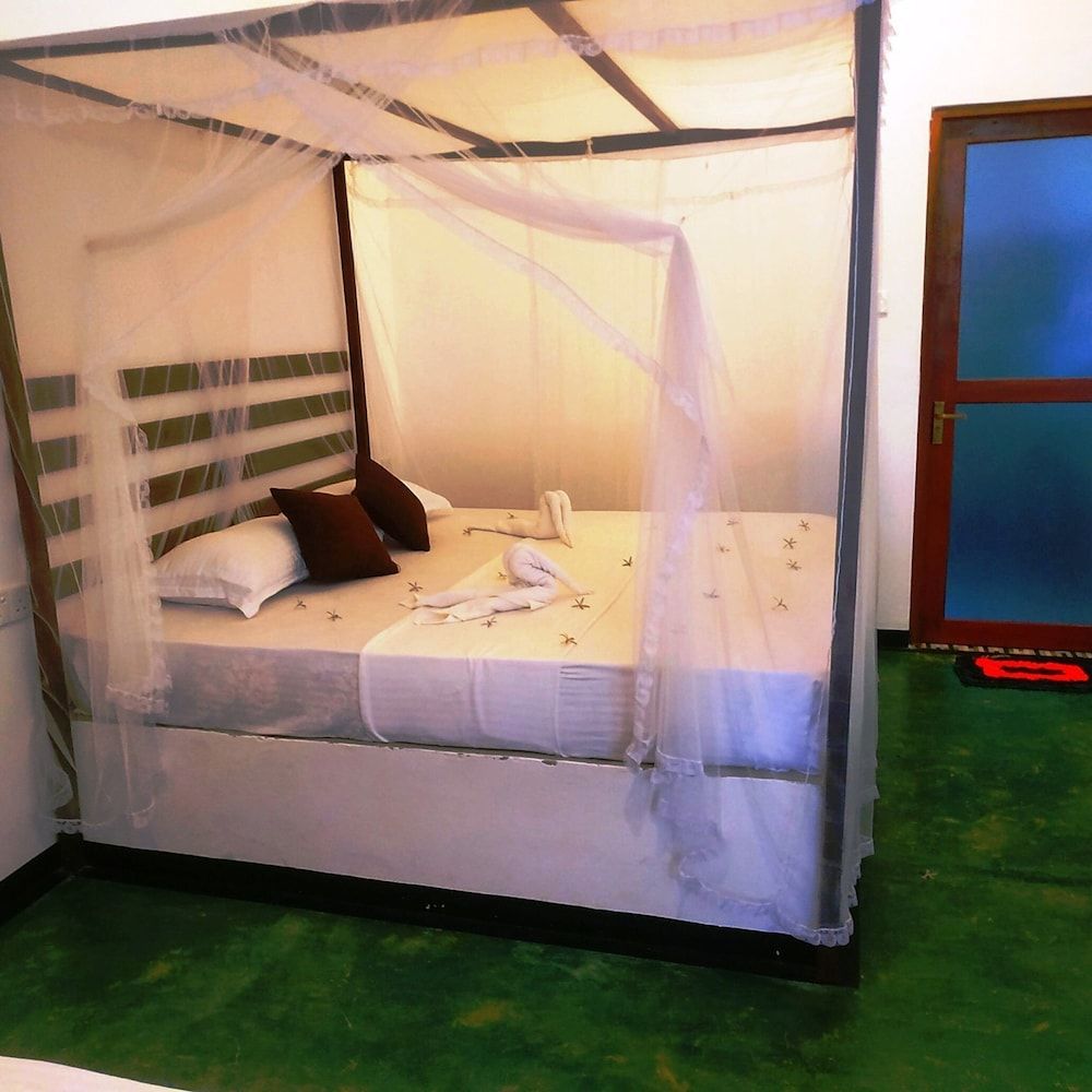 centerpoint safari resort Udawalawa Deluxe Double or Twin Room, Balcony, Garden View 4