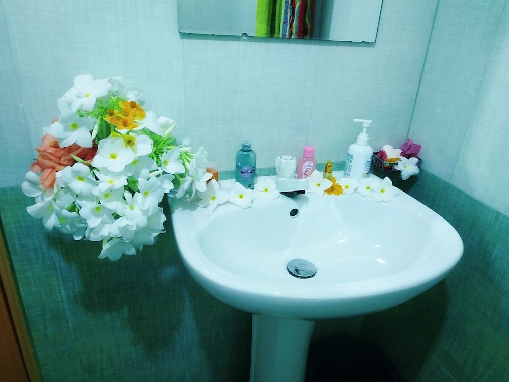 Green Heaven Safari Resort Udawalawa Family Quadruple Room, Balcony, Garden View 15