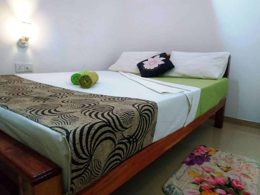 Green Heaven Safari Resort Udawalawa Basic Double Room, Balcony, Garden View 2