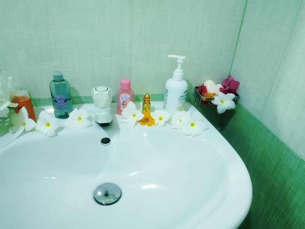 Green Heaven Safari Resort Udawalawa Family Quadruple Room, Balcony, Garden View 16