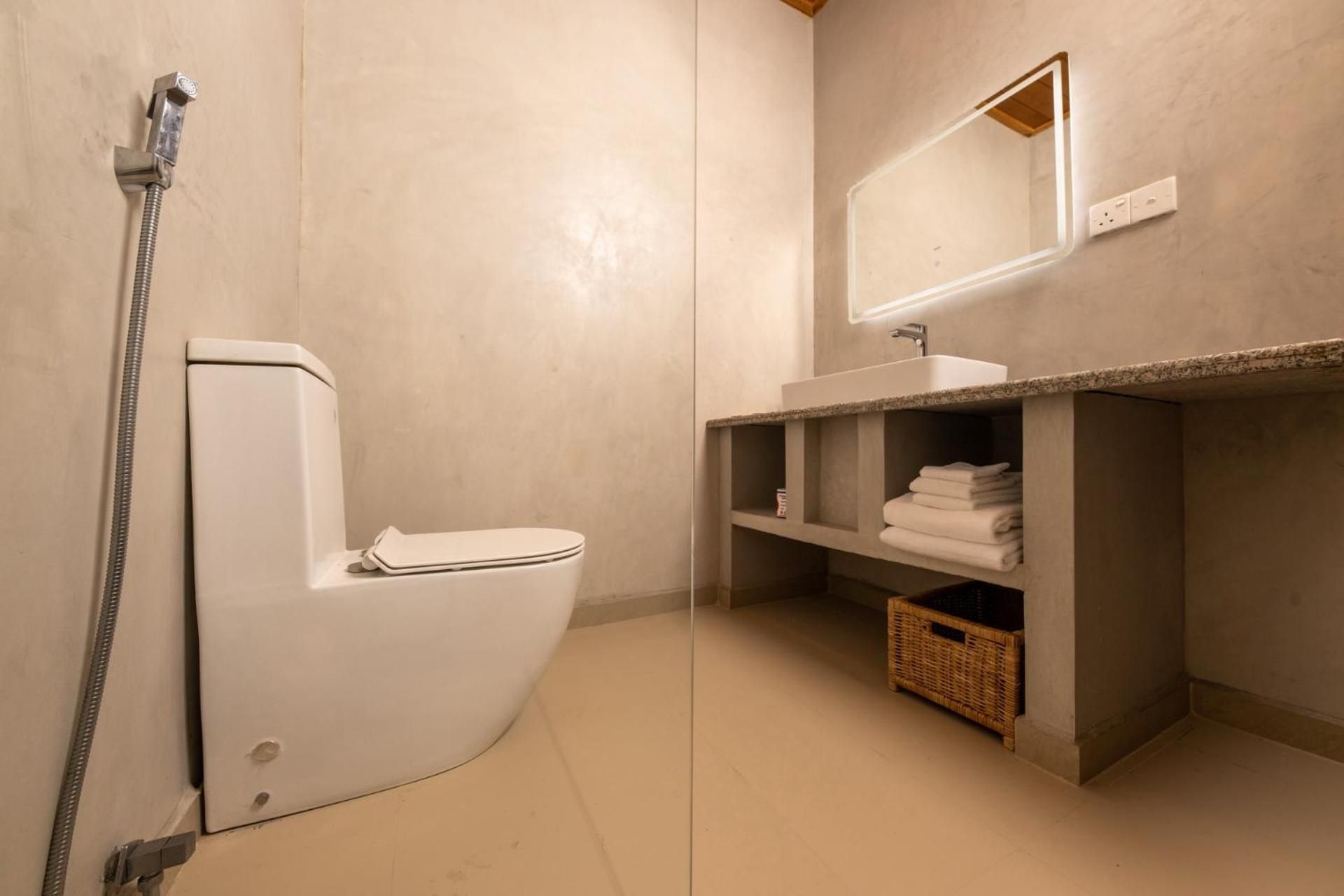 Uppuveli Beach by DSK Superior King Room 2