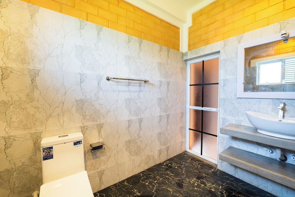 Bliss Blessings Villa Superior Double Room, Ocean View 6