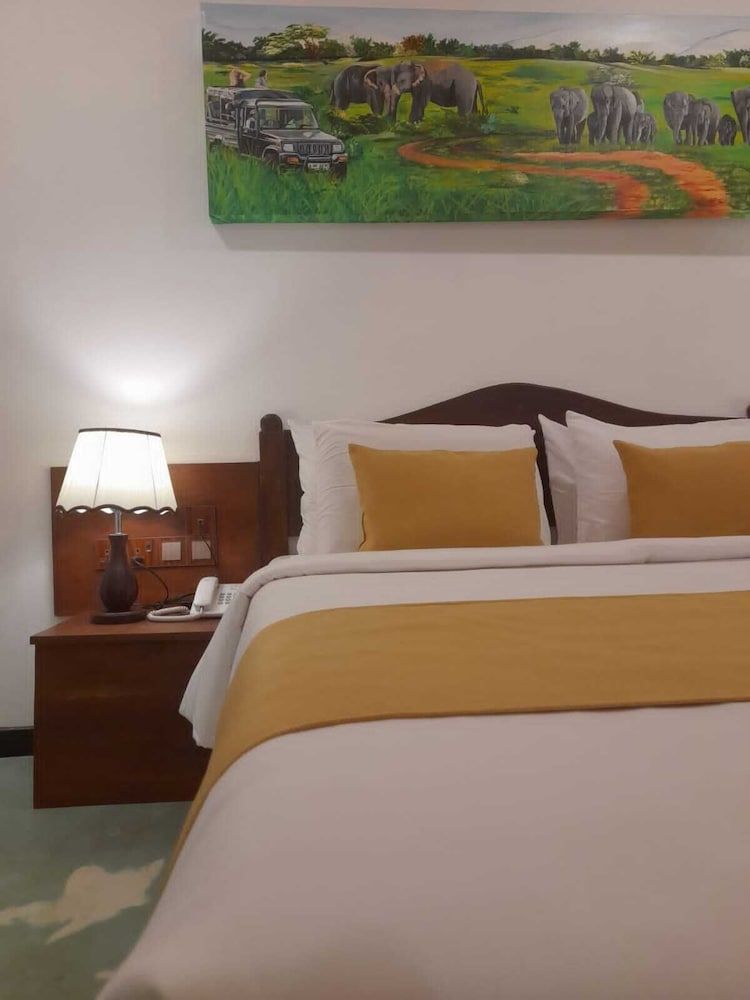 NATURALIZA Deluxe Double Room, Balcony, Garden View