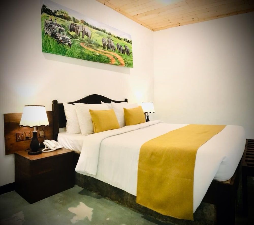 NATURALIZA Deluxe Double Room, Balcony, Garden View 2