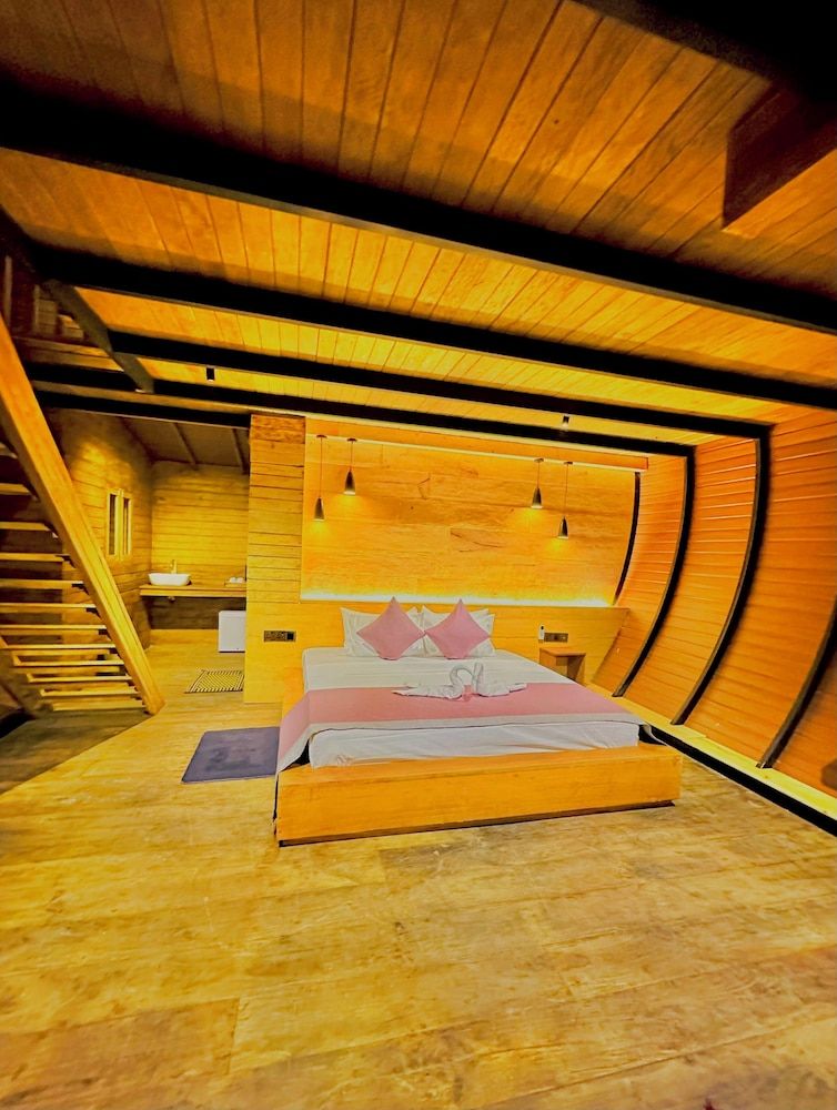 Dudley Nature Resort Family Tree House, 2 Bedrooms, Garden View 4