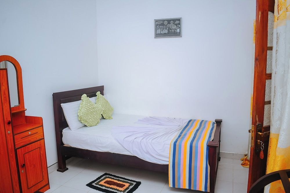 Dudley Nature Resort Triple Room 4