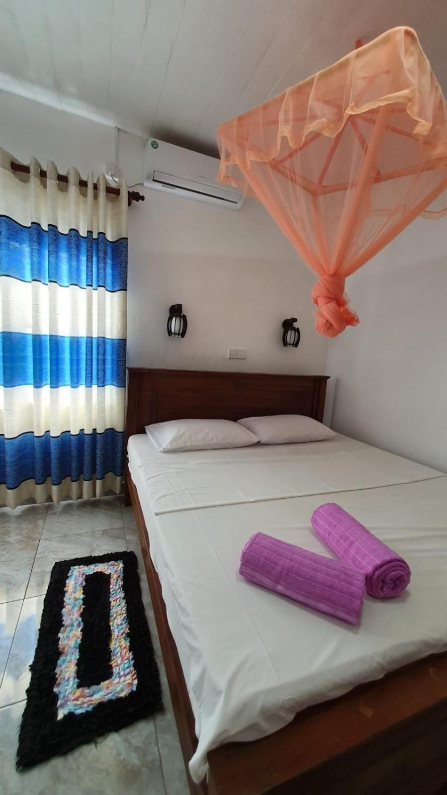 Deluxe Room (2 Adults + 1 Child)