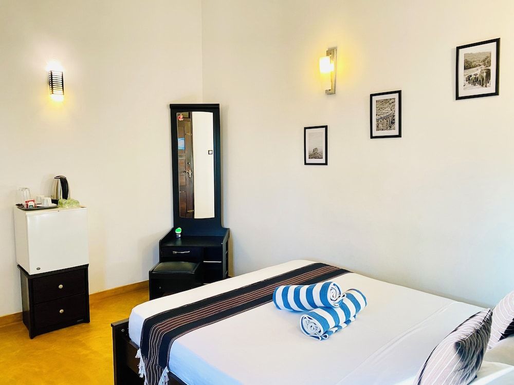 Coco Palm Villa and Cabanas Deluxe Double Room, Balcony, Garden View 3