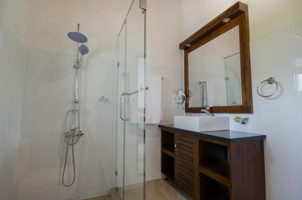 Okwin Resort Deluxe Quadruple Room, 2 Bedrooms, Balcony, River View 7