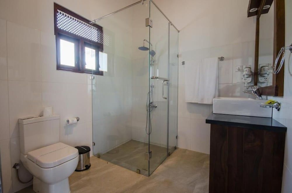 Okwin Resort Deluxe Quadruple Room, 2 Bedrooms, Balcony, River View 6