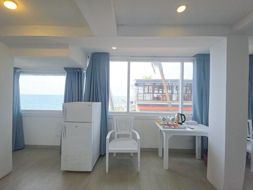 Scarlet White Resort Family Room, Terrace, Sea View 11