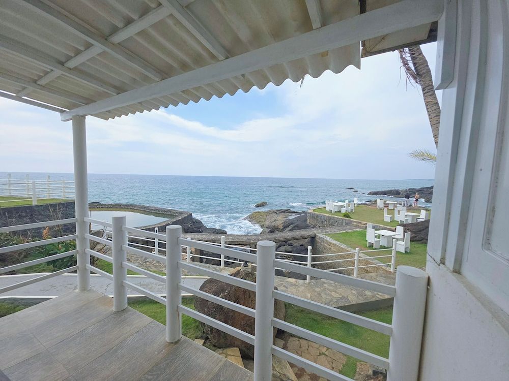 Scarlet White Resort Family Room, Terrace, Sea View 7