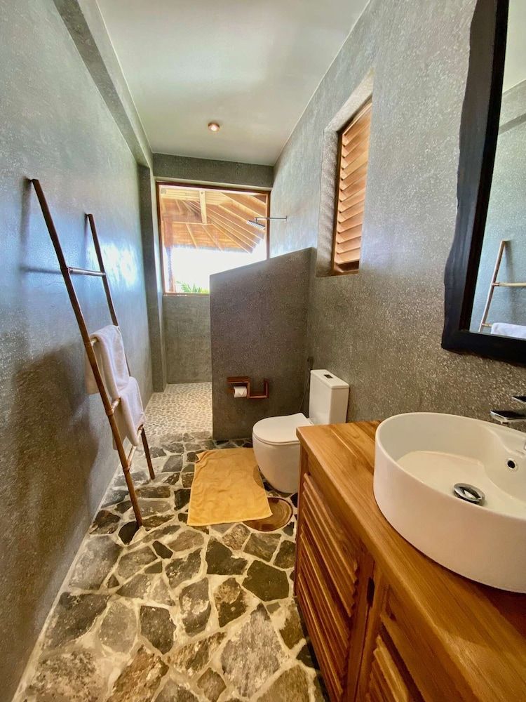 Coast 67 Boutique Hotel Family Suite, Balcony, Sea View 5