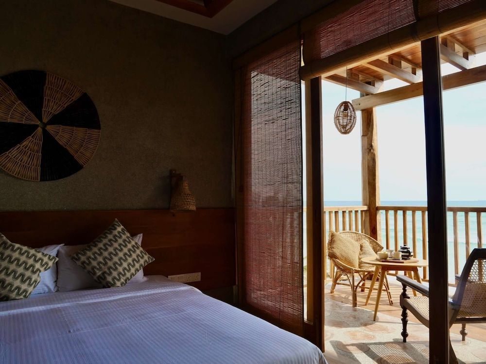 Coast 67 Boutique Hotel Panoramic Suite, Balcony, Ocean View 7