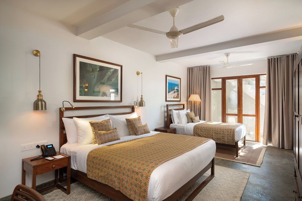 Taru Villas Levita - Kandy Deluxe Double Room, Garden View 2