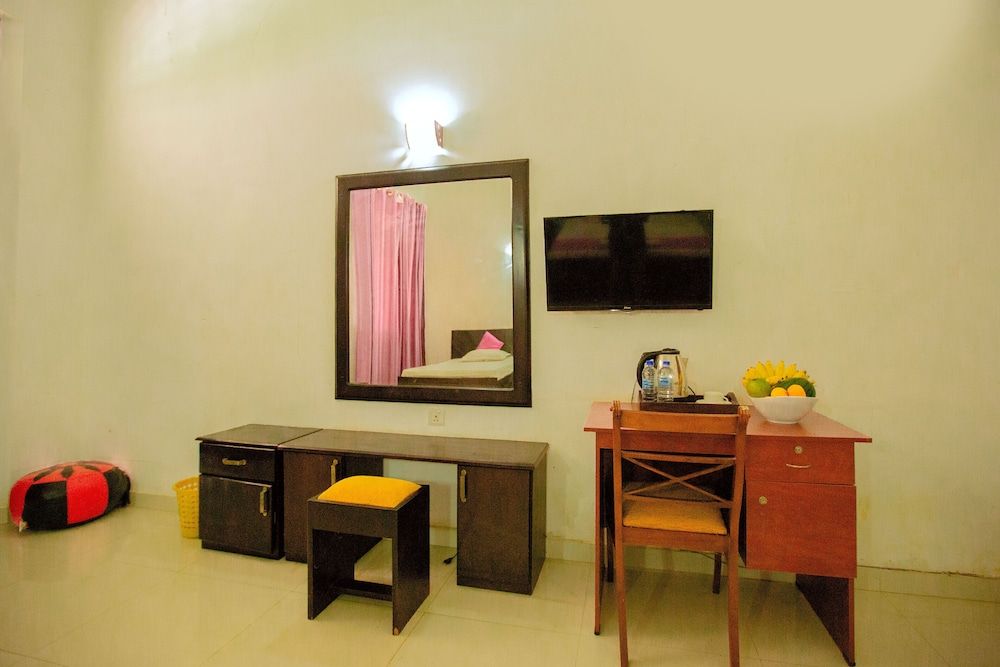 Hambantota Rest House Classic Double Room 5