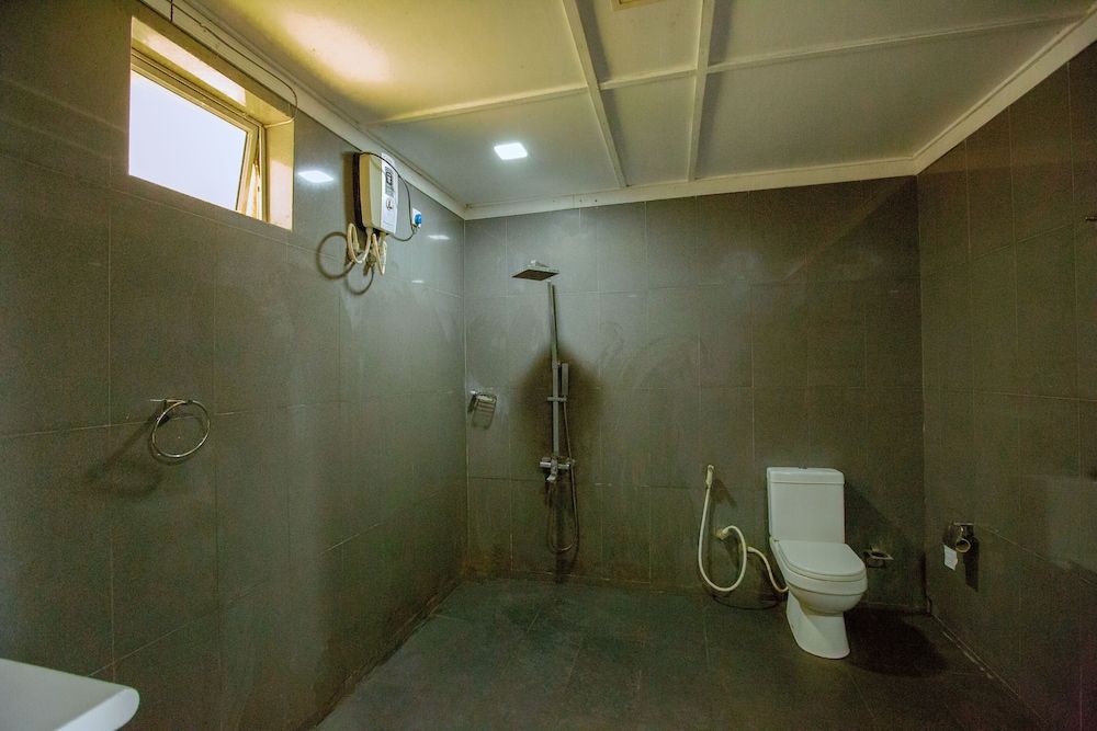 Hambantota Rest House Classic Double Room 3