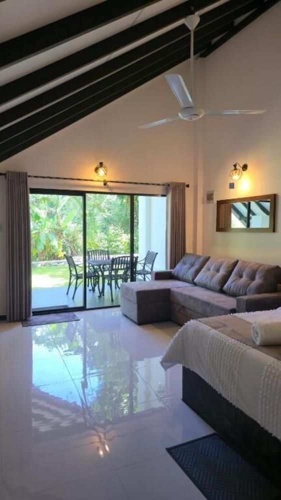 Nildiya Cottages Deluxe Double or Twin Room, Non Smoking, Hill View 8