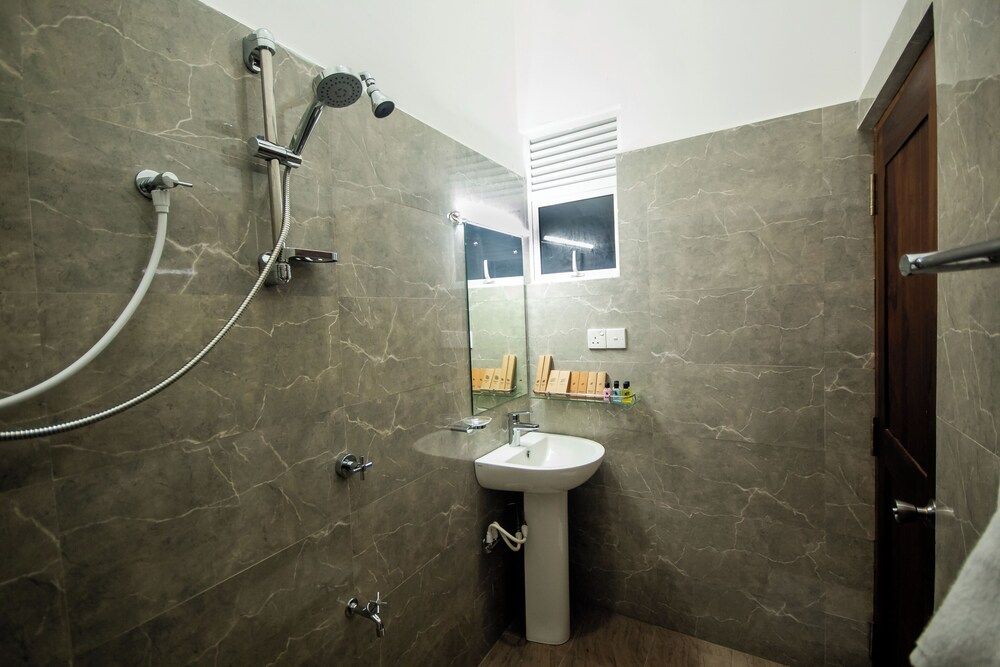 Hotel Silver Horse Dambulla Deluxe Double Room, 1 Queen Bed 9
