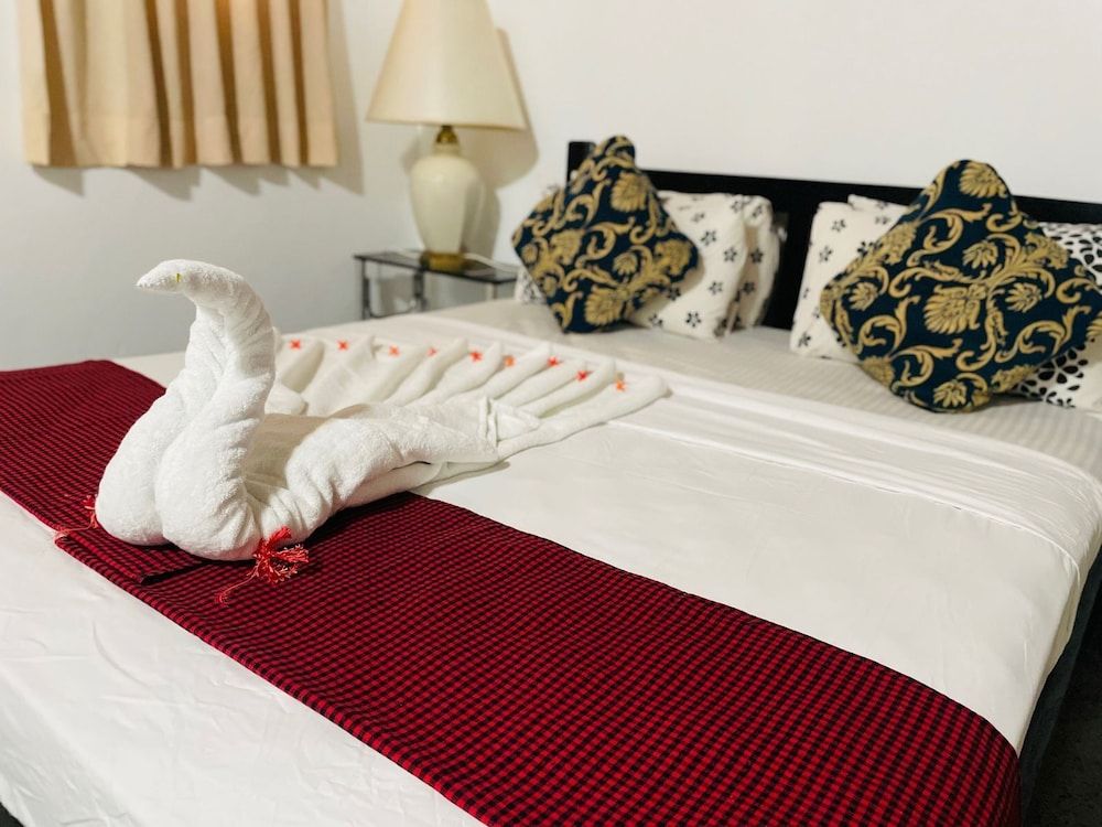 Udawalawe Safari VIllage By Plateeno Superior Double Room, Garden View 4