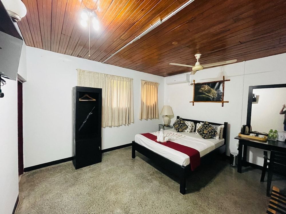 Udawalawe Safari VIllage By Plateeno Superior Double Room, Garden View 5