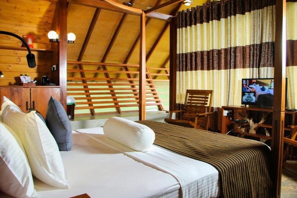 Ella Crest by Aloft Deluxe Chalet 3