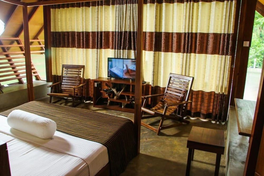 Ella Crest by Aloft Deluxe Chalet