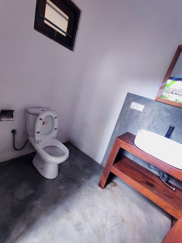 Randi Guest House Comfort Double Room, Garden View 3