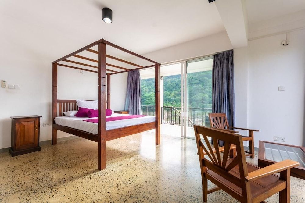 Villa Victoria Edge Deluxe Villa, River View 5