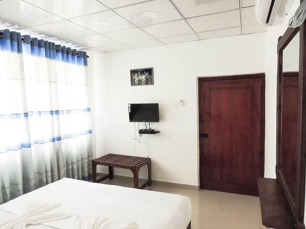 Better Yala Home Deluxe Double Room 10