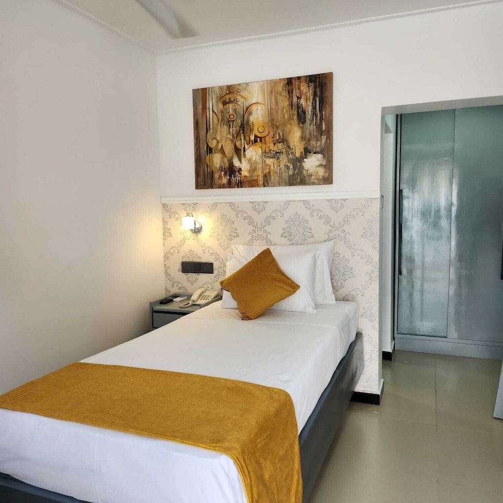 Neem Tree House Deluxe Single Room 3