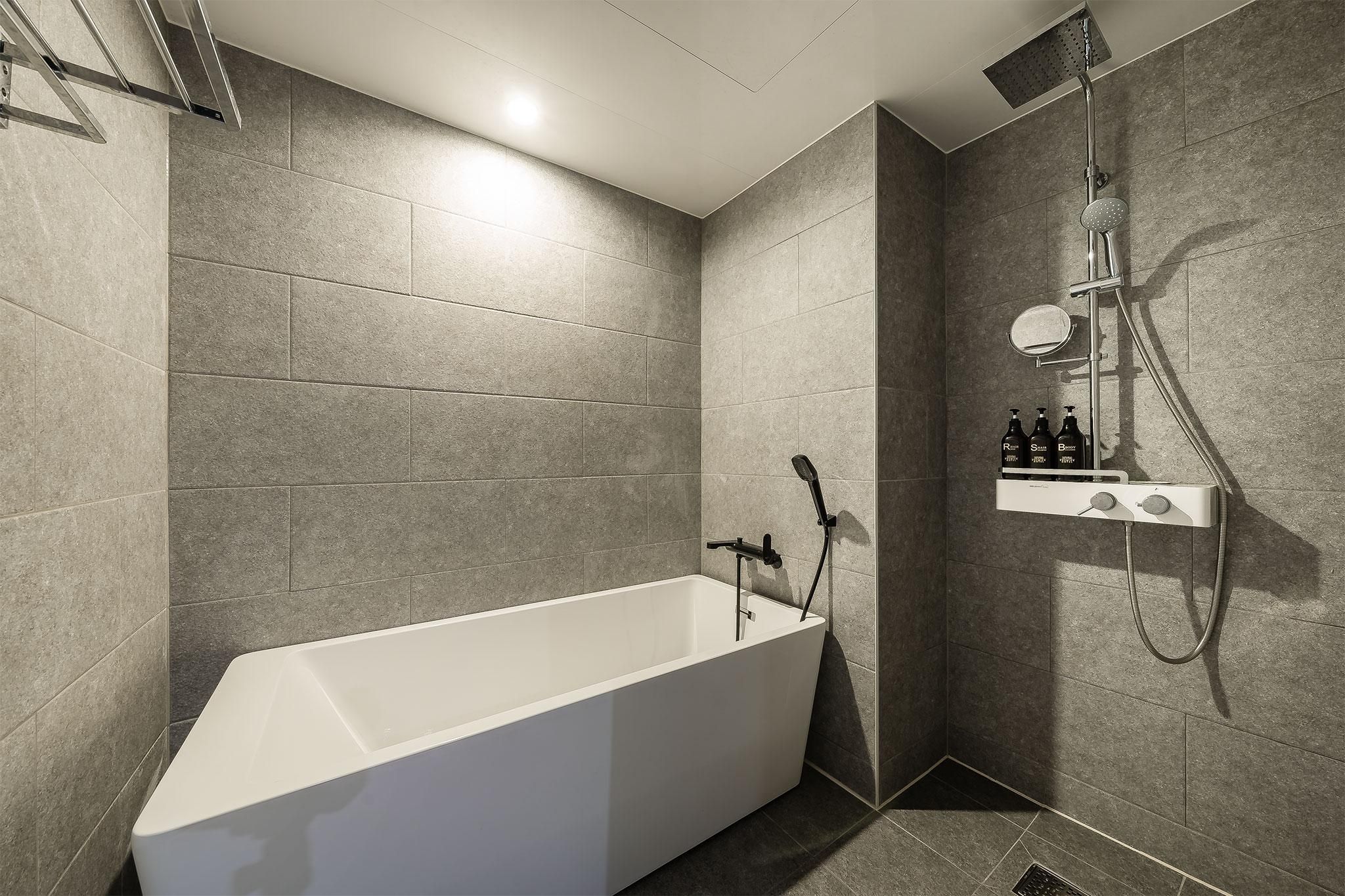 Premium (with PC, massage chair, air purifier, Netflix, Disney+, TVING available)