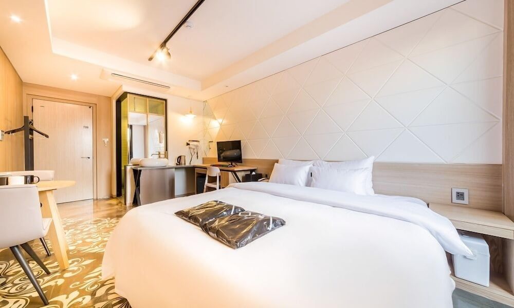 Anyang Premier Hotel XYM Deluxe Room (B) 3