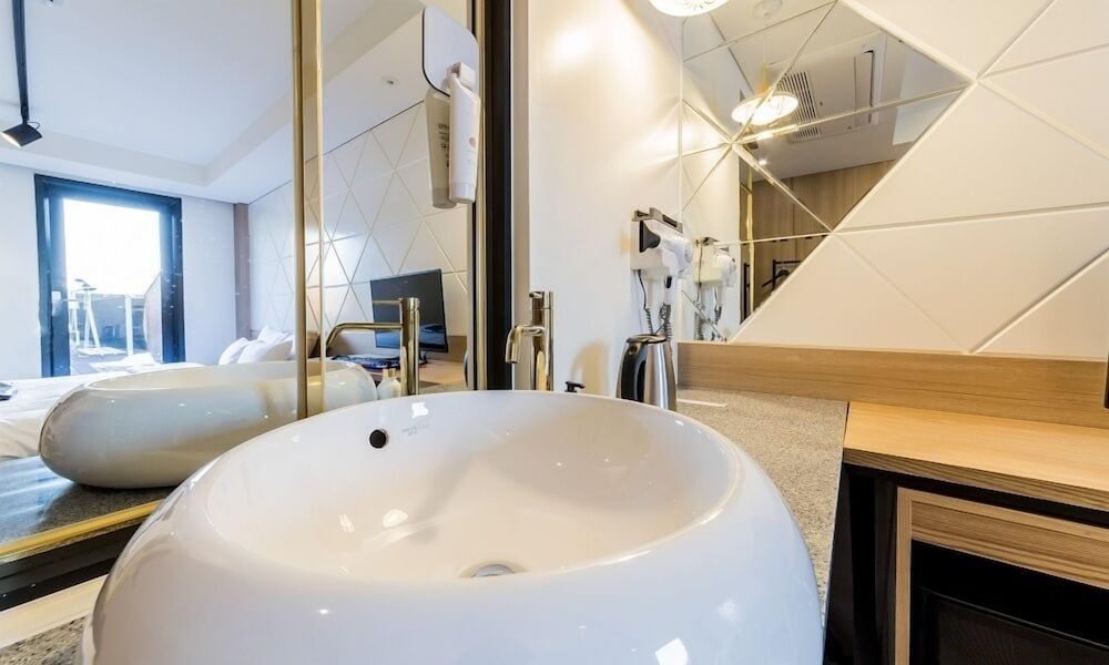 Anyang Premier Hotel XYM Deluxe Room (B) 8